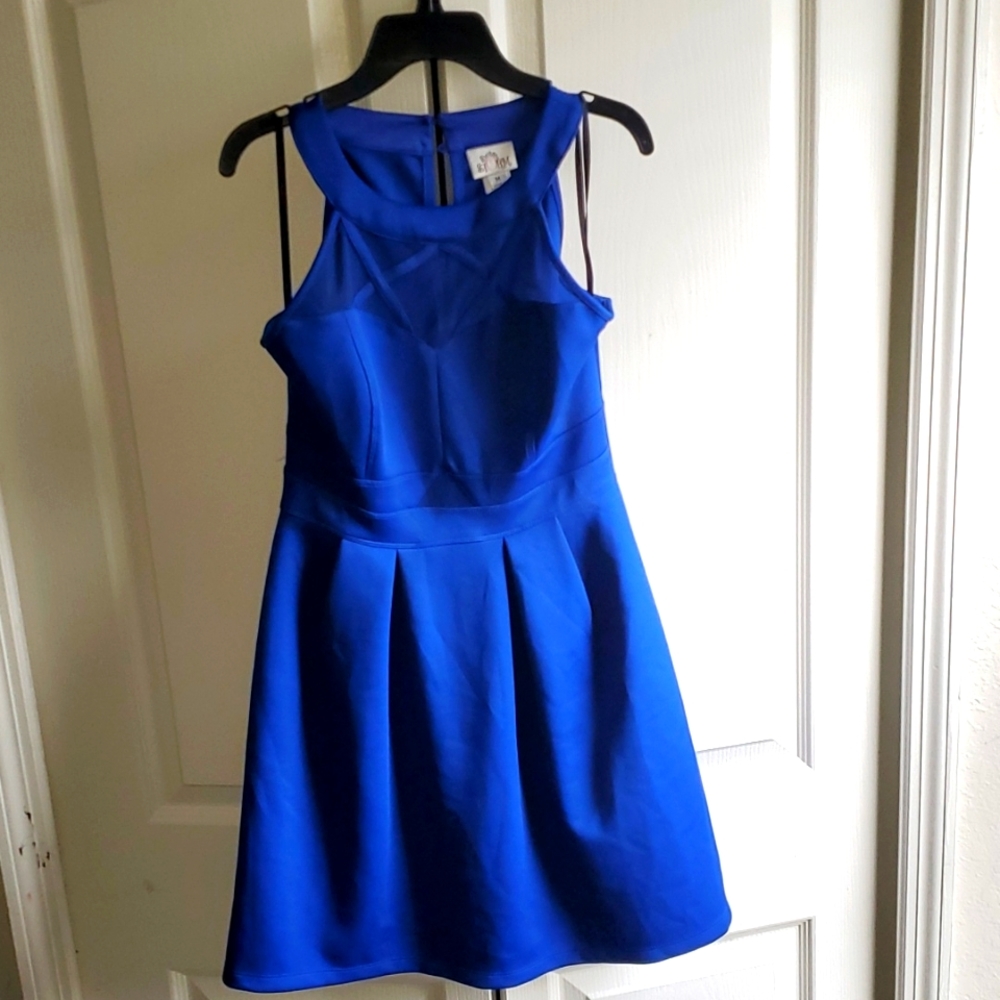 Sweet Storm sleeveless dress 👗 😍 Size Medium